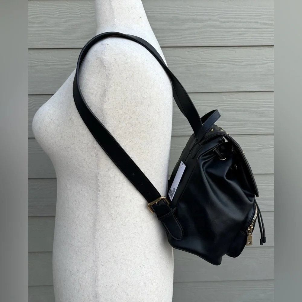 NWOT Love Moschino Black and Gold Leather Quilted Backpack - Picture 2 of 15